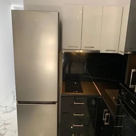 Apartment Victory *